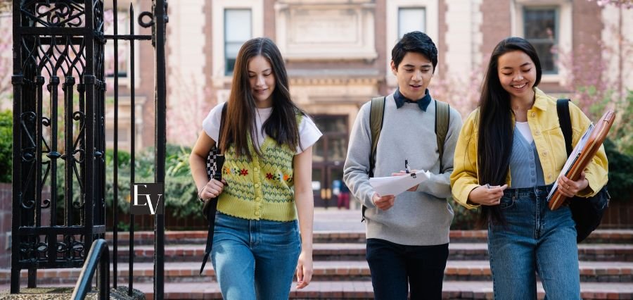 Read more about the article New Zealand Accelerates International Education: Plans to Double Student Sector by 2034 with Easier Work Policies